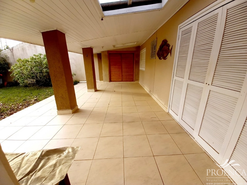 Duplex 4 dormitórios sendo 1 suíte, amplo pátio na frente: 7ª foto da galeria de imagens do imóvel