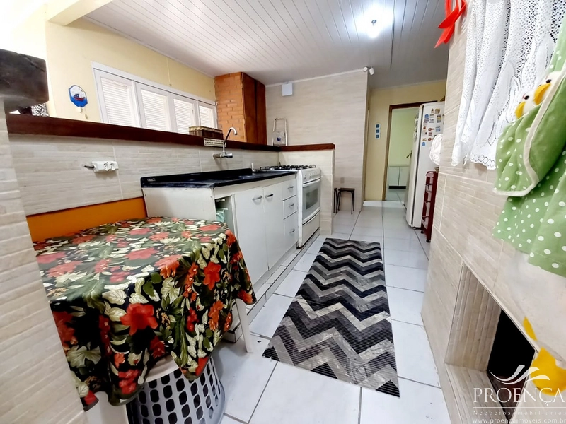 Duplex 4 dormitórios sendo 1 suíte, amplo pátio na frente: 17ª foto da galeria de imagens do imóvel