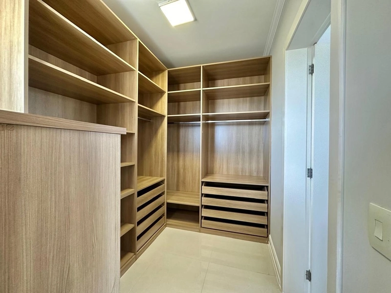 Sobrado sendo 5 suítes Mobiliado e Decorado.: 15ª foto da galeria de imagens do imóvel