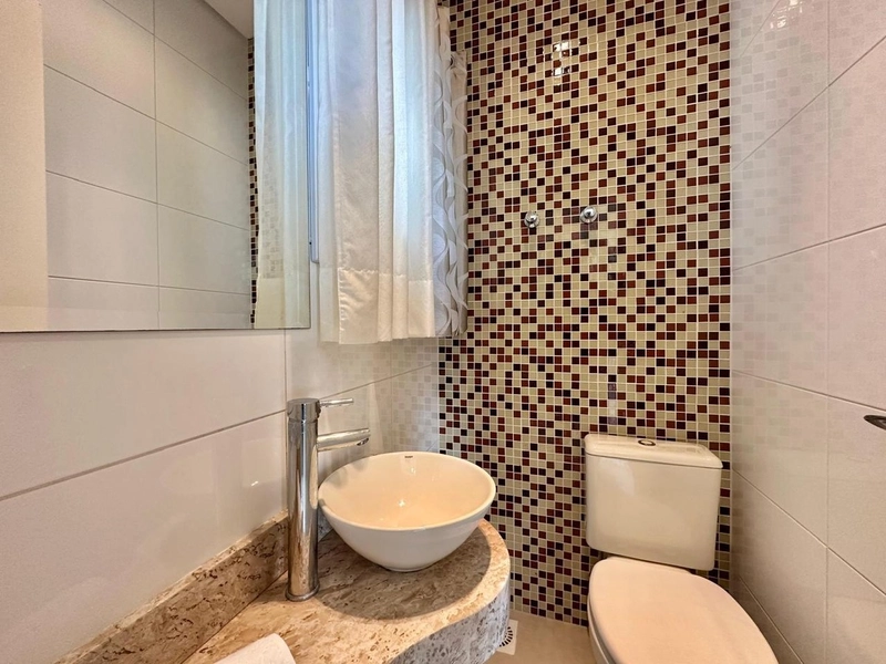 Sobrado sendo 5 suítes Mobiliado e Decorado.: 11ª foto da galeria de imagens do imóvel