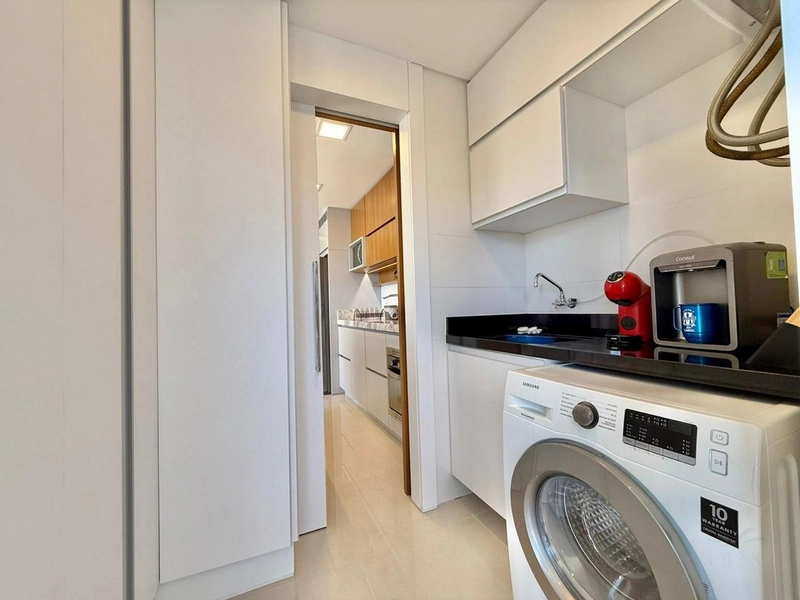 Apartamento mobiliado e decorado com vista Mar frente Avenida: 17ª foto da galeria de imagens do imóvel