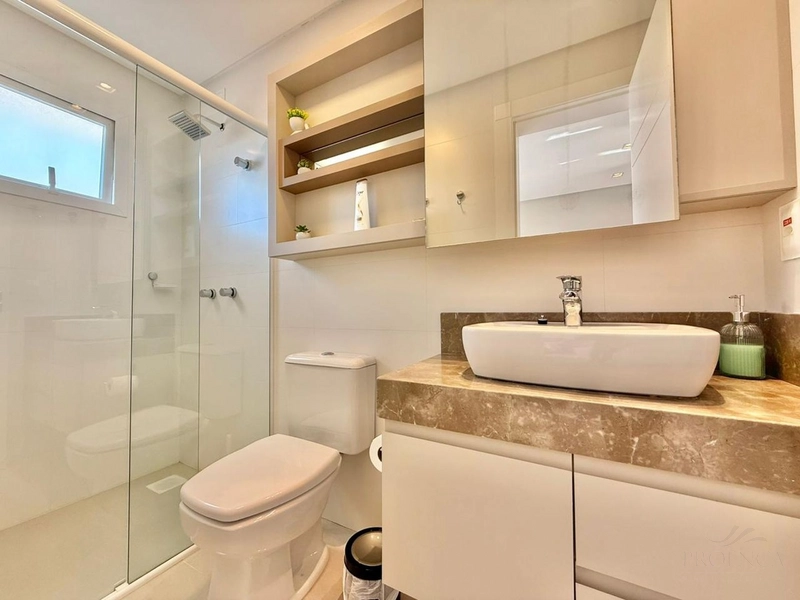 Apartamento mobiliado e decorado com vista Mar frente Avenida: 12ª foto da galeria de imagens do imóvel