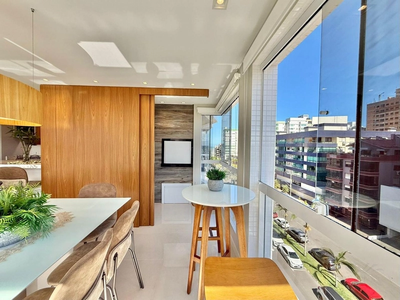 Apartamento mobiliado e decorado com vista Mar frente Avenida: 3ª foto da galeria de imagens do imóvel