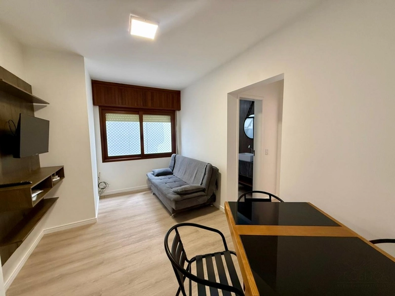 Apartamento de 02 dormitórios no Centro de Capão da Canoa: 1ª foto da galeria de imagens do imóvel