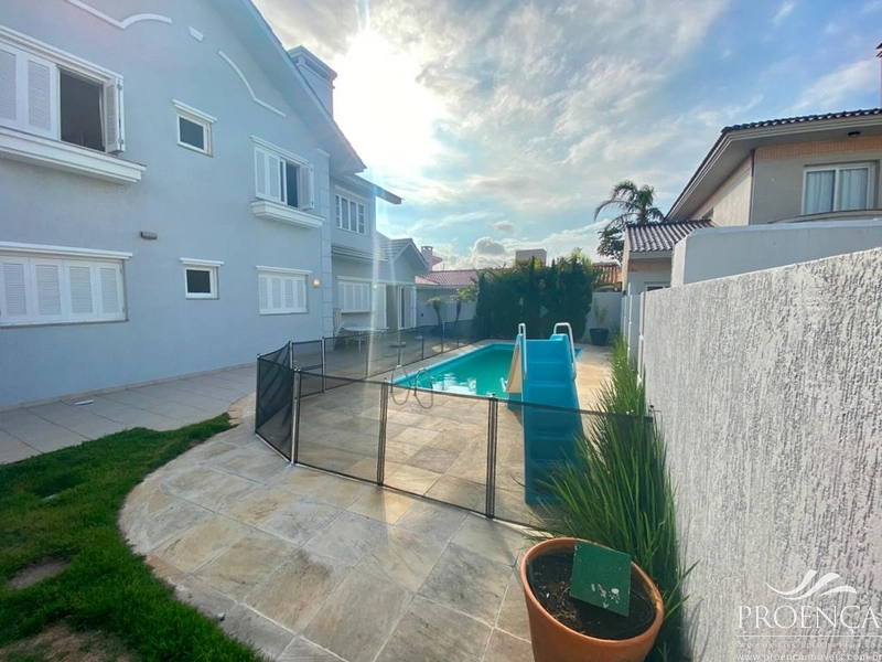 Casa 6 dormitórios em Atlântida 2 quadras do Mar: 28ª foto da galeria de imagens do imóvel