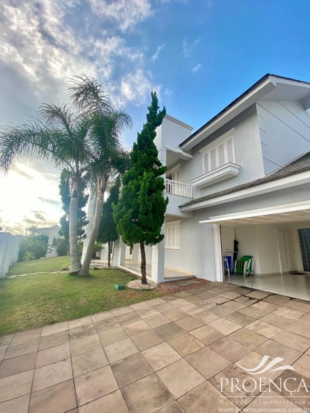 Casa 6 dormitórios em Atlântida 2 quadras do Mar: 1ª foto da galeria de imagens do imóvel