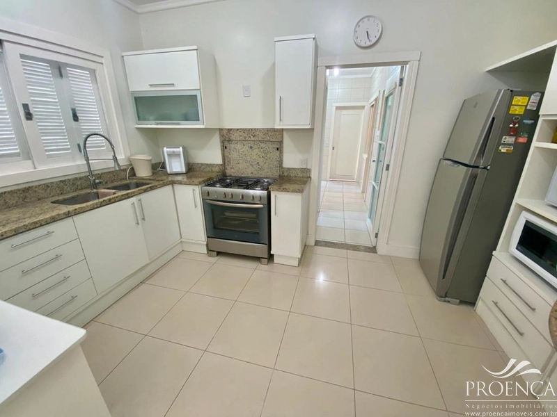 Casa 6 dormitórios em Atlântida 2 quadras do Mar: 14ª foto da galeria de imagens do imóvel