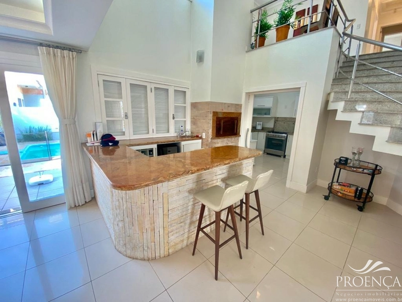 Casa 6 dormitórios em Atlântida 2 quadras do Mar: 9ª foto da galeria de imagens do imóvel
