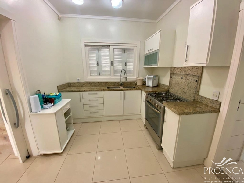 Casa 6 dormitórios em Atlântida 2 quadras do Mar: 15ª foto da galeria de imagens do imóvel