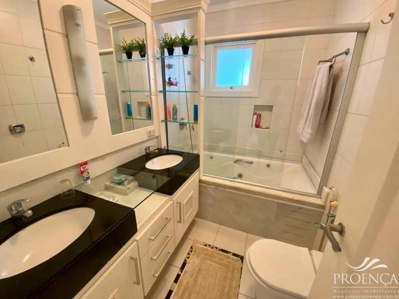Casa 6 dormitórios em Atlântida 2 quadras do Mar: 20ª foto da galeria de imagens do imóvel