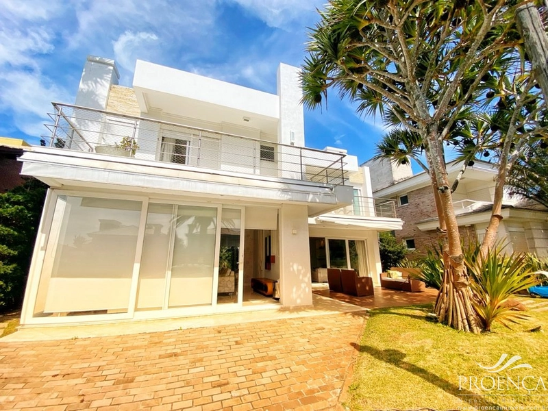 Casa com 310m² e 4 suítes, Beira Mar, Centro Xangrilá.: 2ª foto da galeria de imagens do imóvel