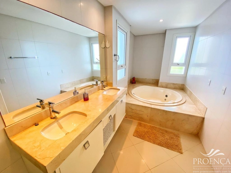 Casa com 310m² e 4 suítes, Beira Mar, Centro Xangrilá.: 35ª foto da galeria de imagens do imóvel