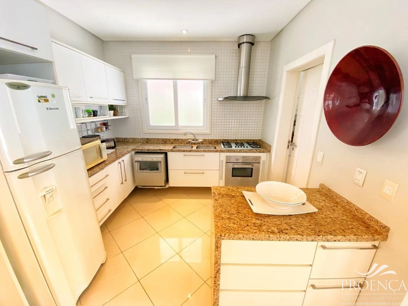 Casa com 310m² e 4 suítes, Beira Mar, Centro Xangrilá.: 10ª foto da galeria de imagens do imóvel