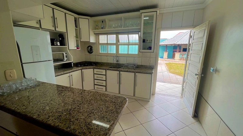 OPORTUNIDADE! CASA COM PISCINA CAPÃO DA CANOA!: 5ª foto da galeria de imagens do imóvel