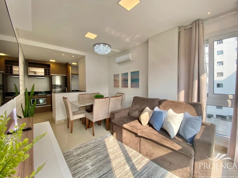 2 dormitórios frente para Praça Israelita! Mobiliado e decorado!