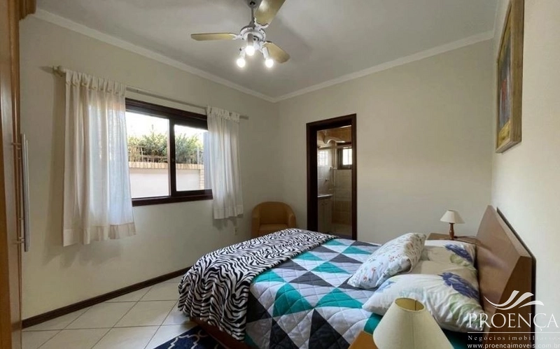Casa 4 dormitórios, com piscina em Xangri-lá: 14ª foto da galeria de imagens do imóvel