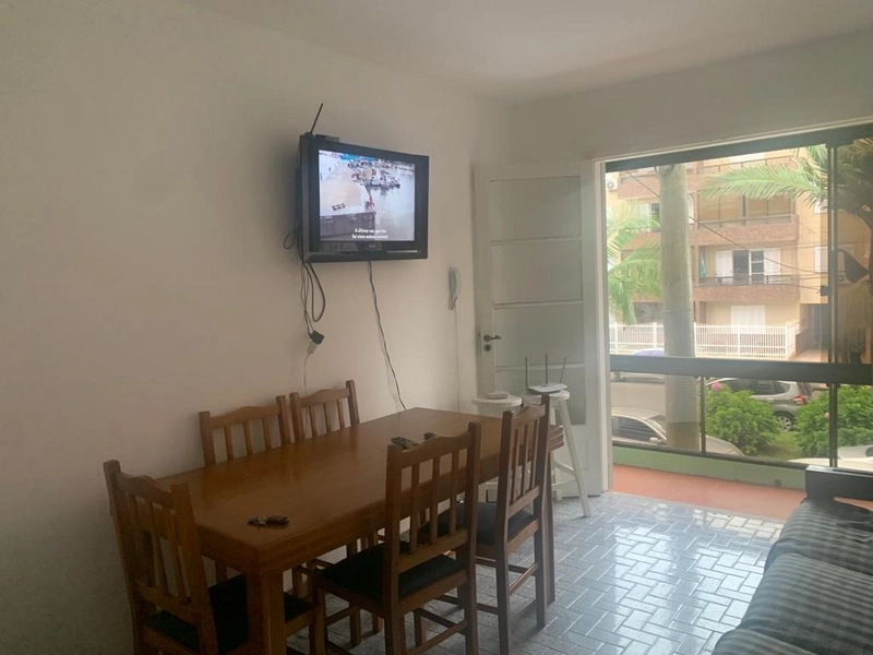 Apartamento 2 dormitórios c/ box,  centro de Capão a 50 metros do mar.: 1ª foto da galeria de imagens do imóvel