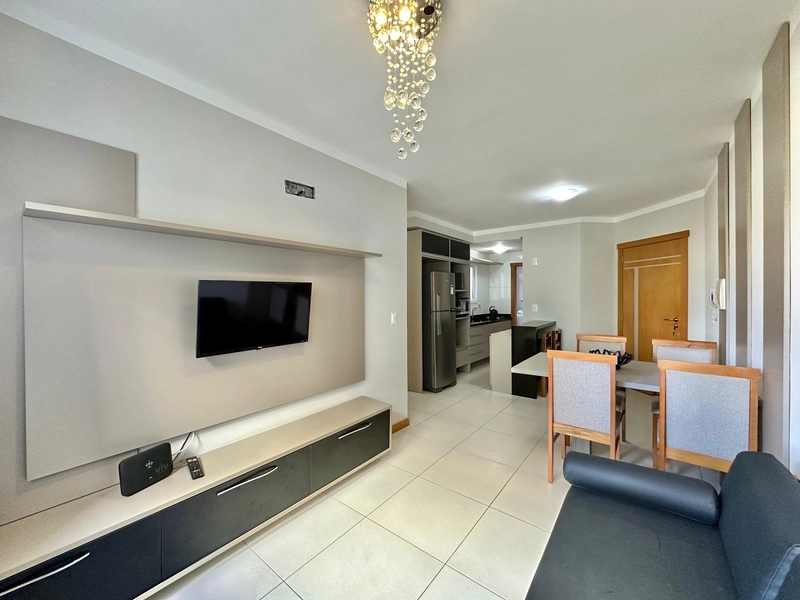 Apartamento 2 dormitórios mobiliado 2 quadras do Mar: 2ª foto da galeria de imagens do imóvel