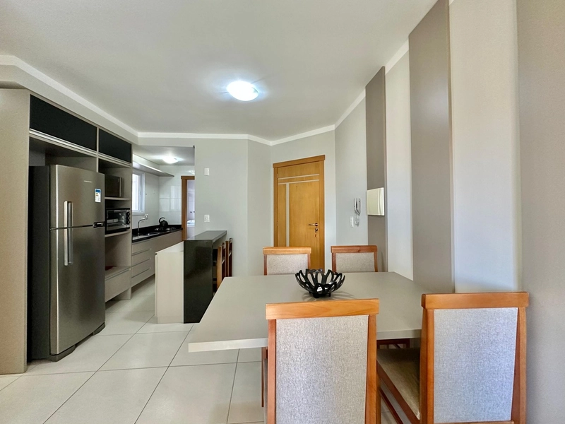 Apartamento 2 dormitórios mobiliado 2 quadras do Mar: 5ª foto da galeria de imagens do imóvel