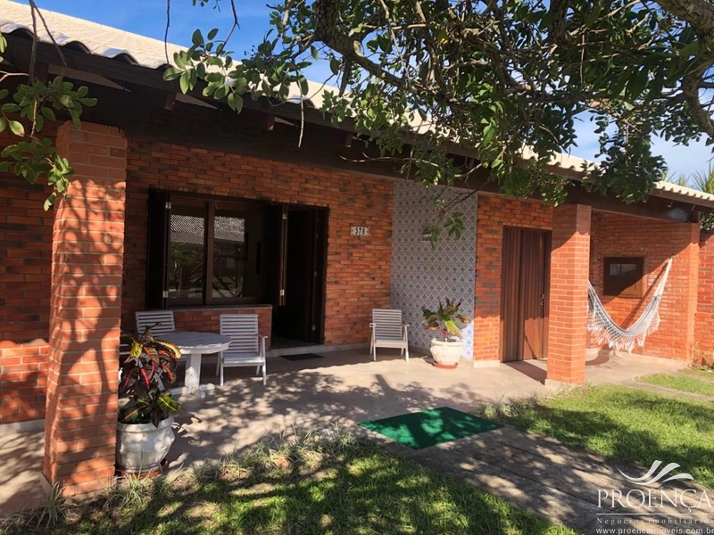 Casa amplo terreno Centro de Atlântida, Xangri-lá.: 1ª foto da galeria de imagens do imóvel