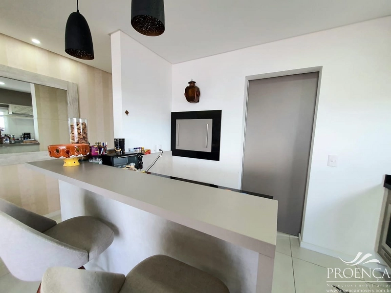 Apartamento com 2 dormitórios sendo uma suíte com vista panorâmica.: 5ª foto da galeria de imagens do imóvel