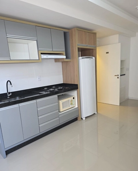 Apartamento 2 dormitórios ao lado da Praça Flávio - capão da Canoa: 2ª foto da galeria de imagens do imóvel