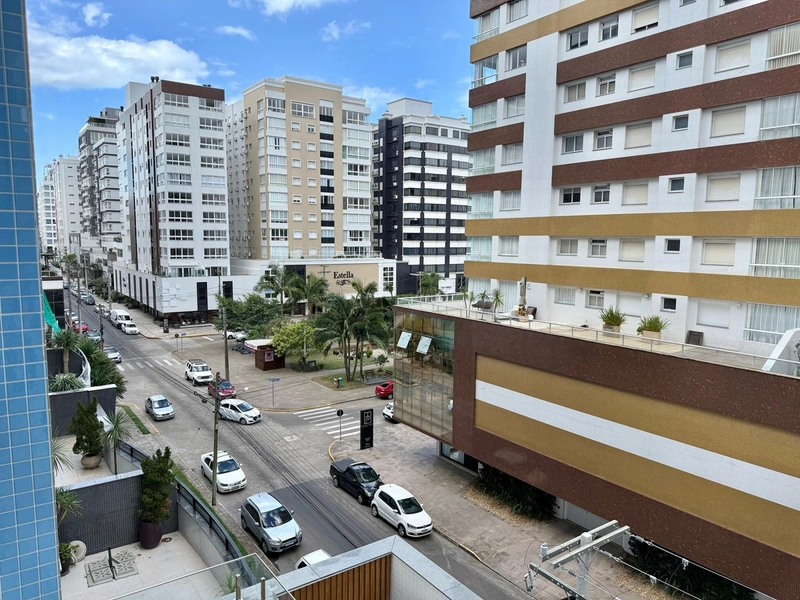 Apartamento com 72m², 2 dormitórios, mob. e dec., em Capão da Canoa: 1ª foto da galeria de imagens do imóvel
