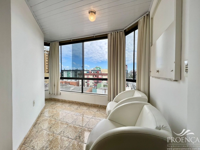 Apartamento de 1 dormitório com sacada de frente!: 2ª foto da galeria de imagens do imóvel