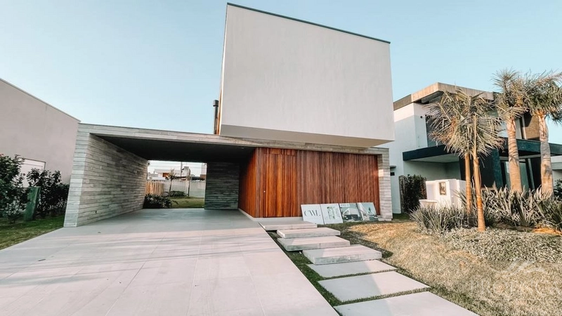 Casas em condomínio 5 suítes, centro de Xangri-lá, Quintas do Lago.: 2ª foto da galeria de imagens do imóvel