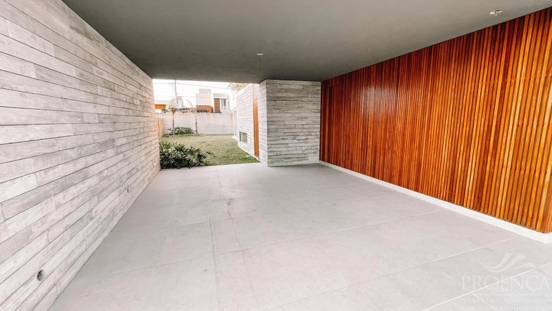 Casas em condomínio 5 suítes, centro de Xangri-lá, Quintas do Lago.: 3ª foto da galeria de imagens do imóvel