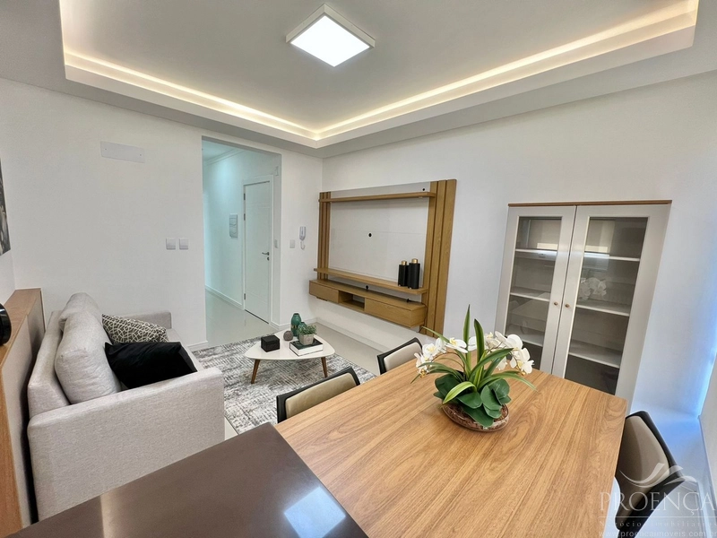 Apartamento 2 dormitórios  ao lado da Praça Flávio Boianovski: 2ª foto da galeria de imagens do imóvel