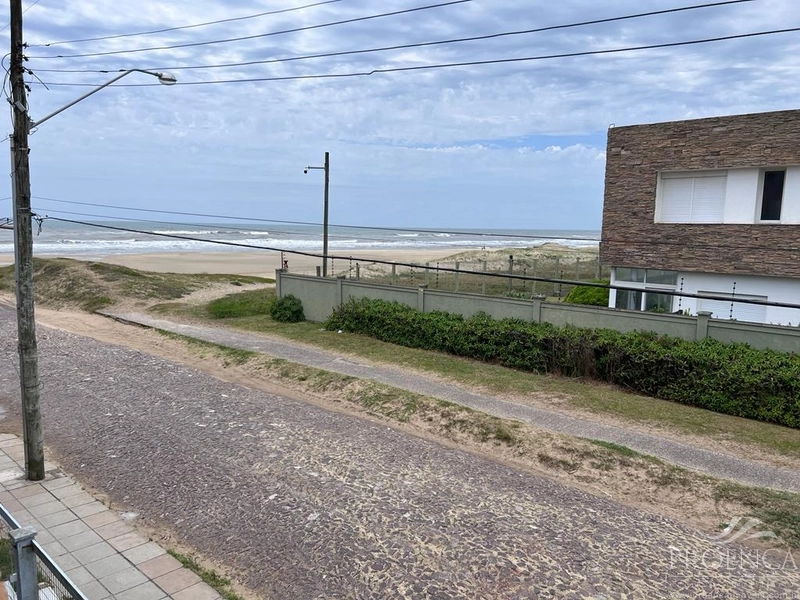 Apartamento com vista para o mar, mobiliado no centro de Xangri-lá.: 9ª foto da galeria de imagens do imóvel