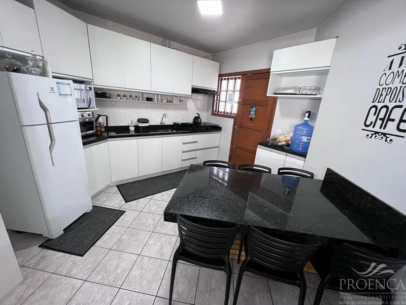 Apartamento com vista para o mar, mobiliado no centro de Xangri-lá.: 5ª foto da galeria de imagens do imóvel