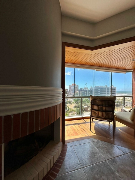 Apartamento 2 dormitórios frente da Praça do Farol em Capão da Canoa: 19ª foto da galeria de imagens do imóvel