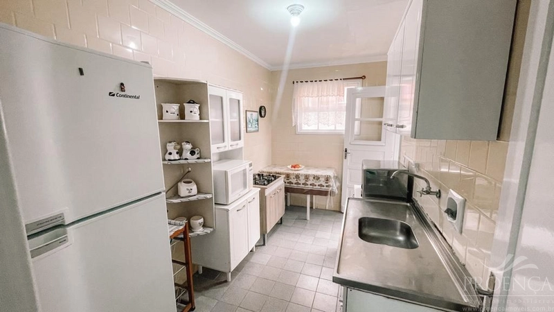 Apartamento 2 dormitórios, centro de Capão da Canoa.: 10ª foto da galeria de imagens do imóvel