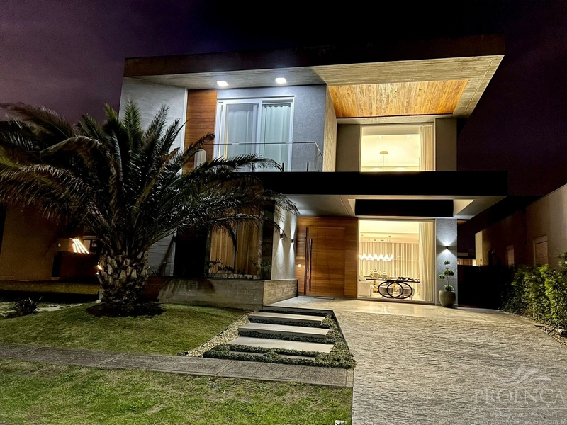 Excelente Sobrado Beira Lago, Mobiliado e Decorado, 4 suítes: 2ª foto da galeria de imagens do imóvel