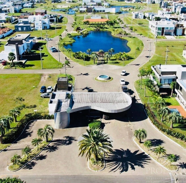 Terreno em condomínio fechado. Dubai Resort.: 19ª foto da galeria de imagens do imóvel