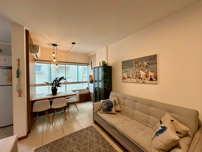 Amplo apartamento 2 dormitórios junto a Praça Flávio Boianovski.: 4ª foto da galeria de imagens do imóvel