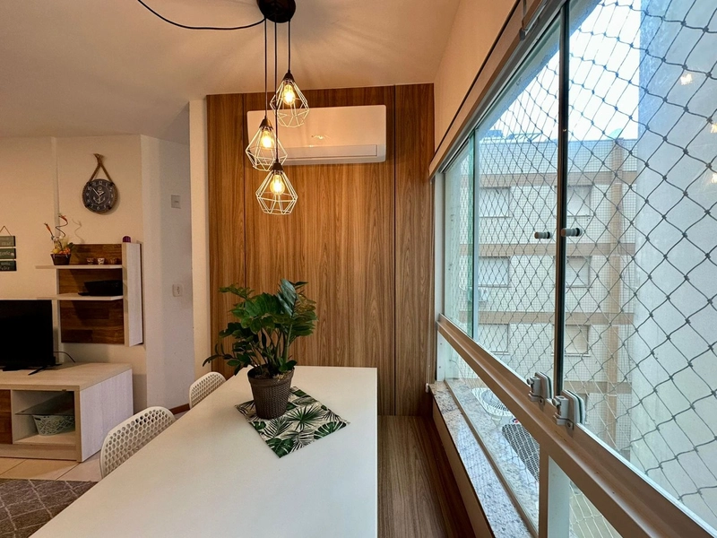 Amplo apartamento 2 dormitórios junto a Praça Flávio Boianovski.: 8ª foto da galeria de imagens do imóvel