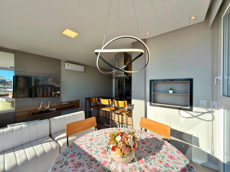 APARTAMENTO COM VISTA MAR AO LADO DA PRAÇA FLÁVIO BOIANOVSKI A UMA QUA: 11ª foto da galeria de imagens do imóvel