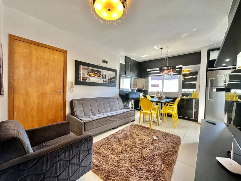 Apartamento 2 dormitórios/1suíte - Mobiliado/Decorado - Capão: 2ª foto da galeria de imagens do imóvel