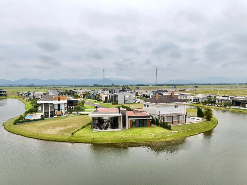 Casas à venda em Xangri-Lá, Condomínio Riviera. Rainha do Mar.: 3ª foto da galeria de imagens do imóvel