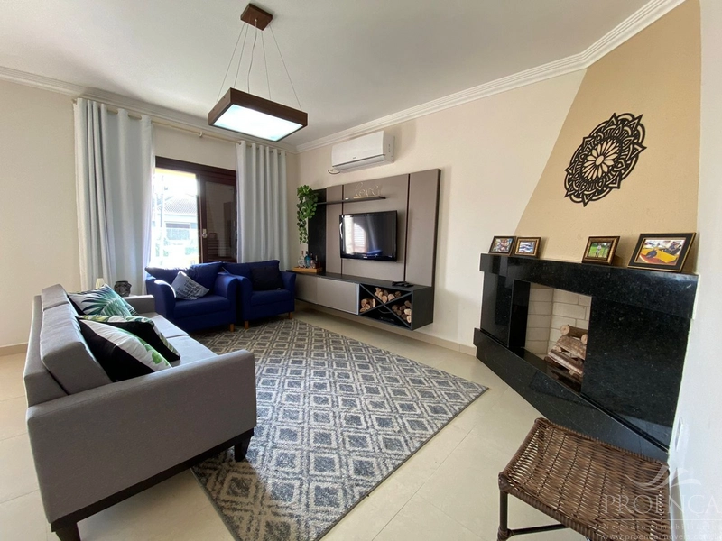 Casa em Atlatida Sul a uma quadra do mar.: 4ª foto da galeria de imagens do imóvel