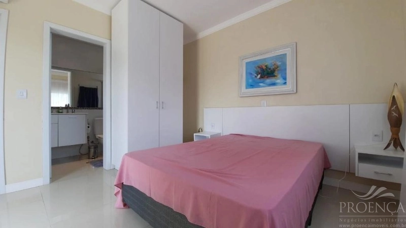 Casa e Sobrado em XANGRI-LÁ com 5 suítes e 300 m²: 22ª foto da galeria de imagens do imóvel