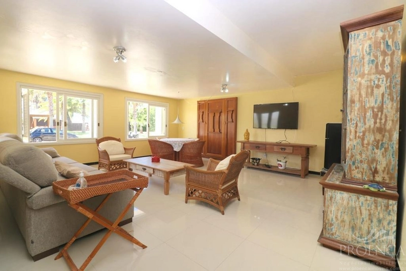 Casa em XANGRI-LÁ com 2 suítes e 259 m².: 11ª foto da galeria de imagens do imóvel