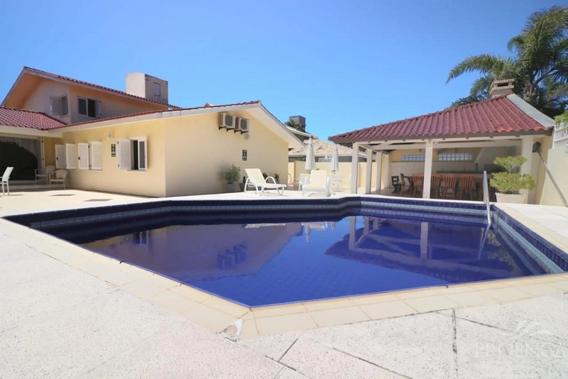 Casa em XANGRI-LÁ com 2 suítes e 259 m².: 19ª foto da galeria de imagens do imóvel