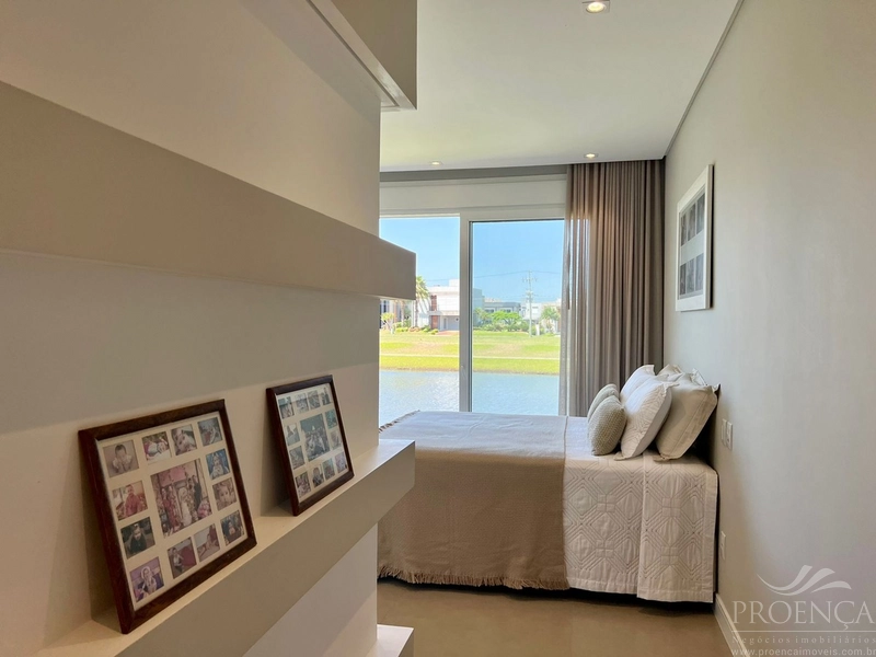 Casa térrea 04 suítes - Beira Lago - Cond Capão Ilhas - Capão da Canoa: 20ª foto da galeria de imagens do imóvel