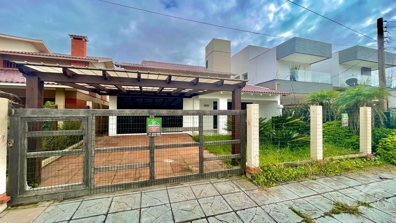 Casas fora de condomínio à venda em Xangri-Lá, Centro.: 2ª foto da galeria de imagens do imóvel