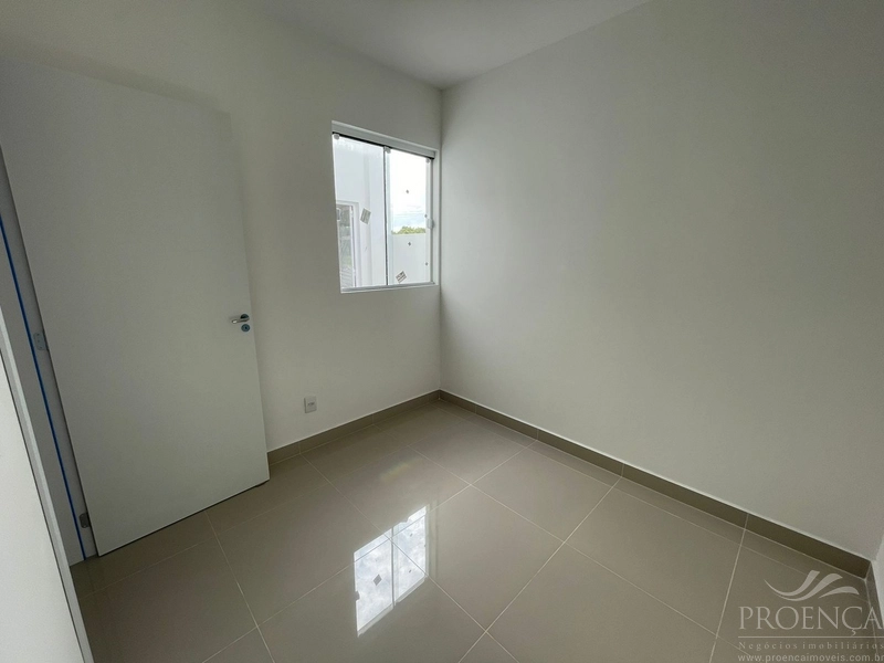 Casa de dois dormitórios, pátio na frente e fundos, Capão da Canoas.: 7ª foto da galeria de imagens do imóvel