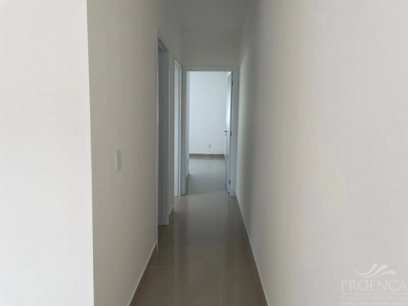 Casa de dois dormitórios, pátio na frente e fundos, Capão da Canoas.: 5ª foto da galeria de imagens do imóvel